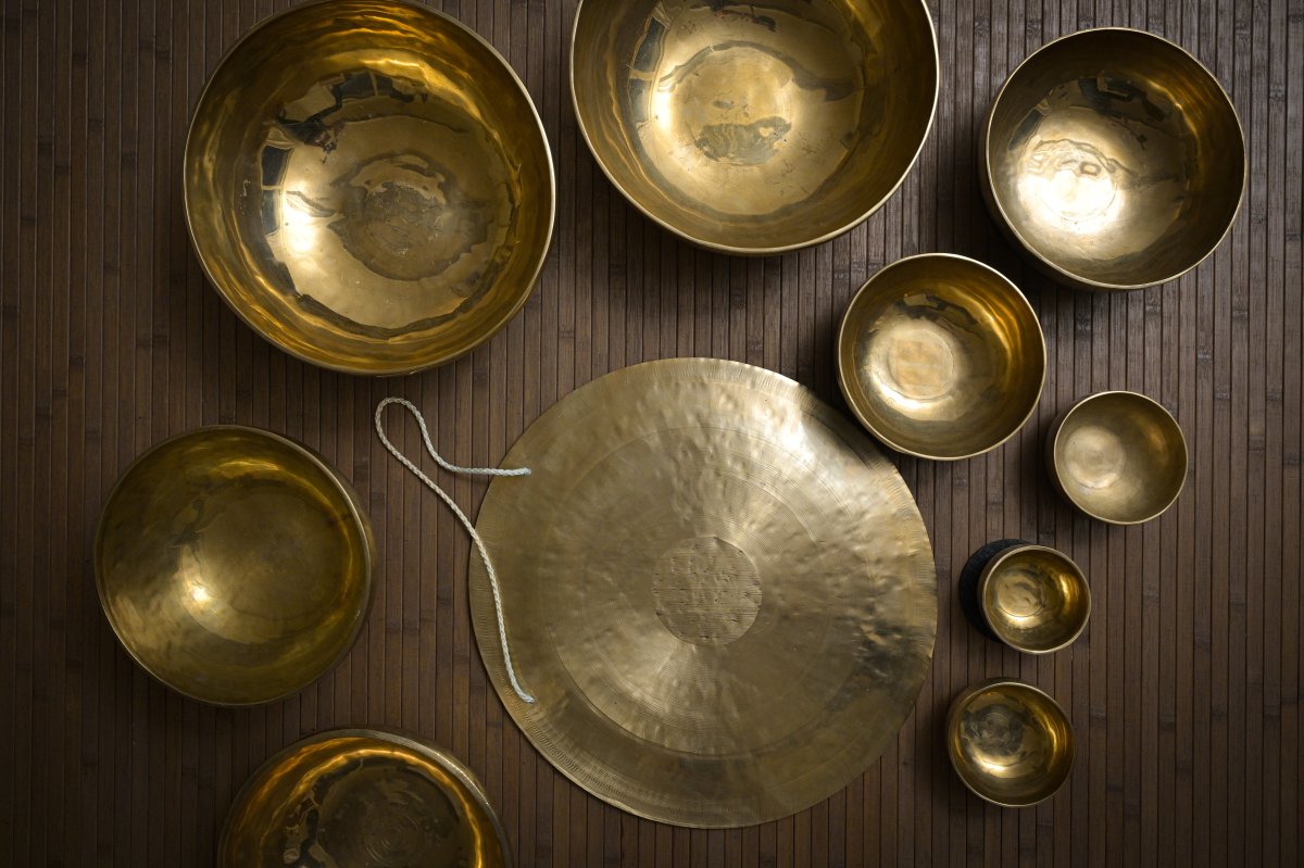 Gong und Klangschalen für Klangmassage und mehr in Kriens.